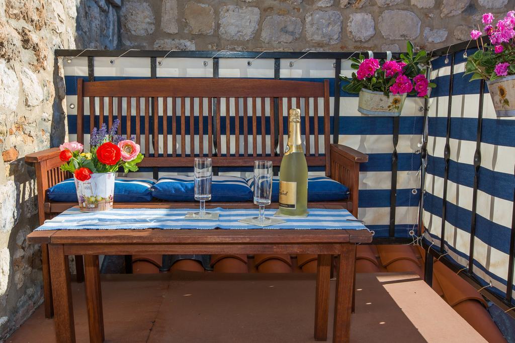 Relaxing Apartment Paulina With Balcony Dubrovnik Kamer foto